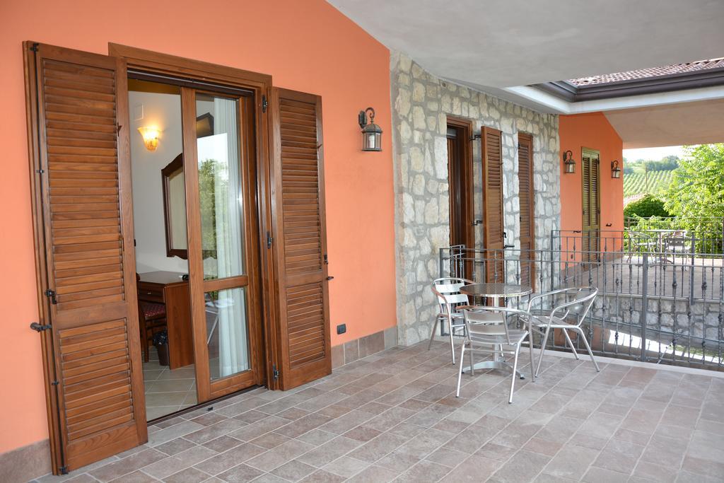 Pinus Rooms Benevento Exterior photo