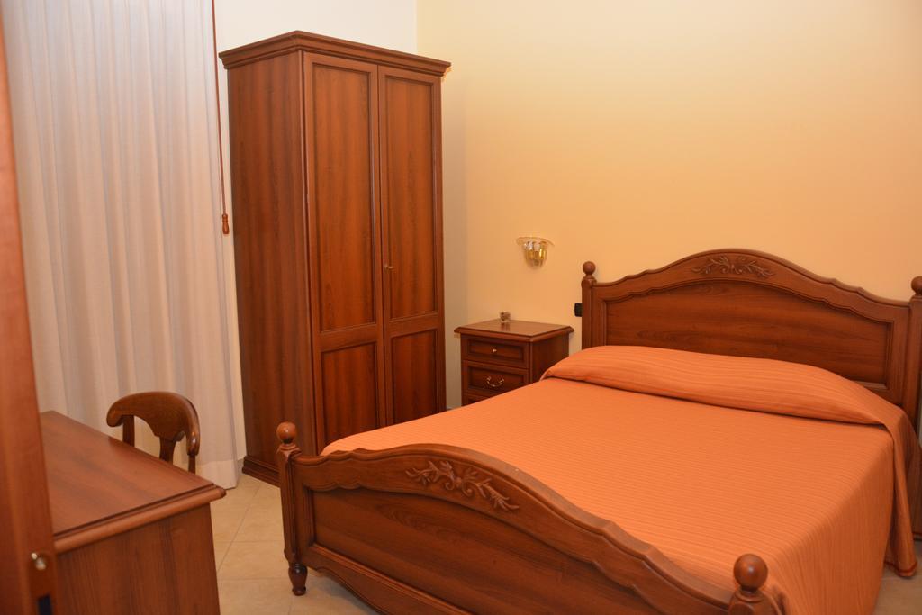 Pinus Rooms Benevento Exterior photo